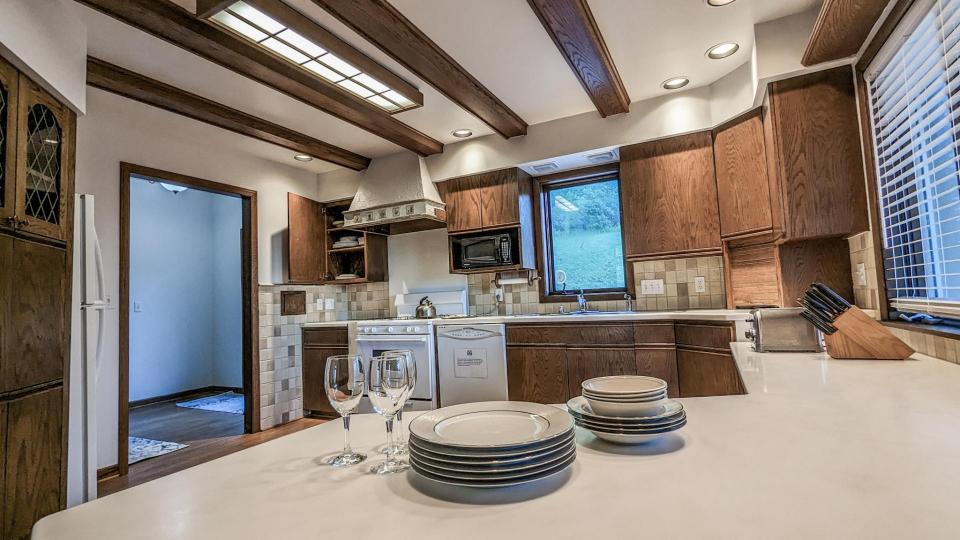 Interior and exterior photographs of chalets